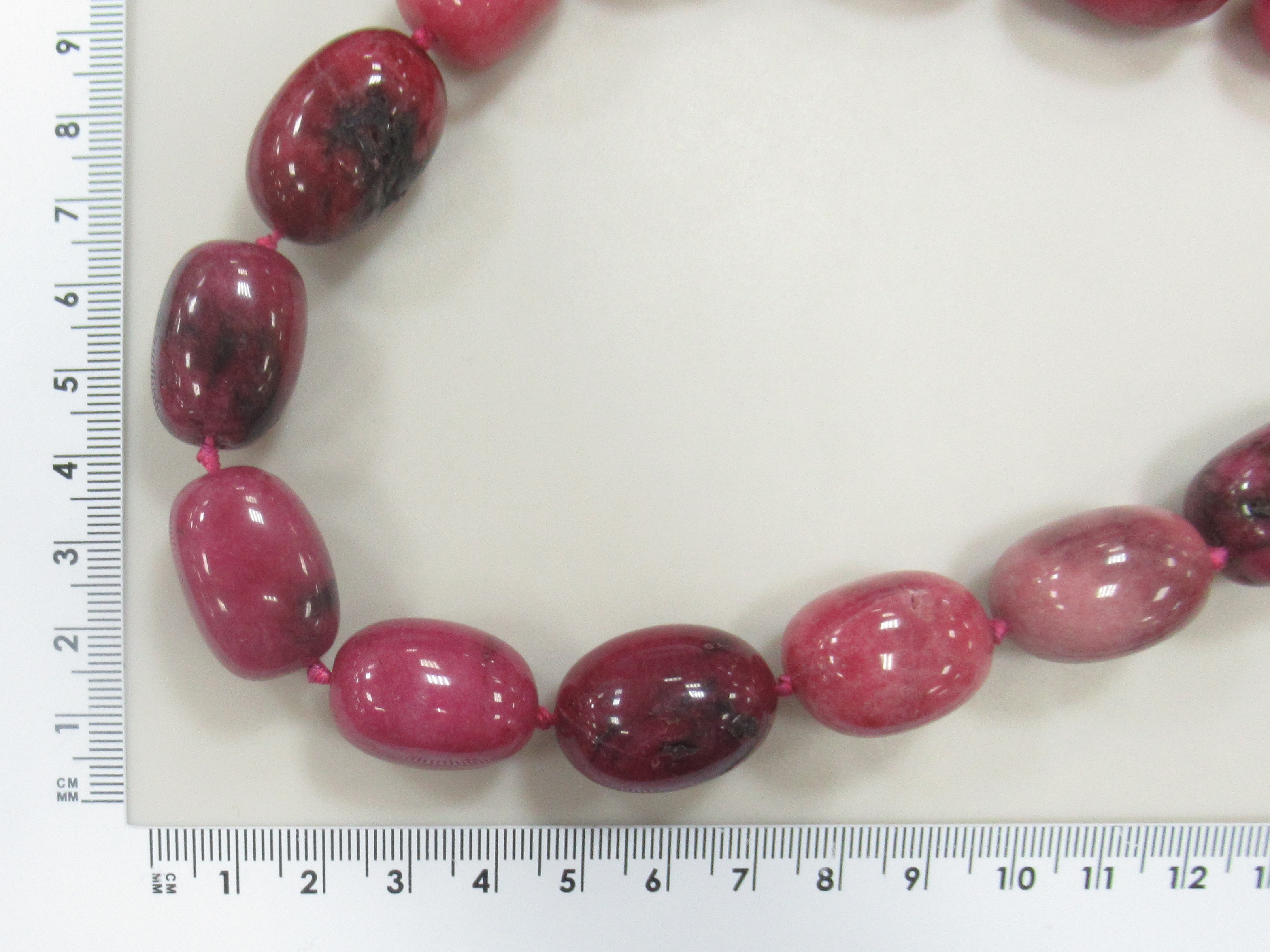 Бусы из яшмы